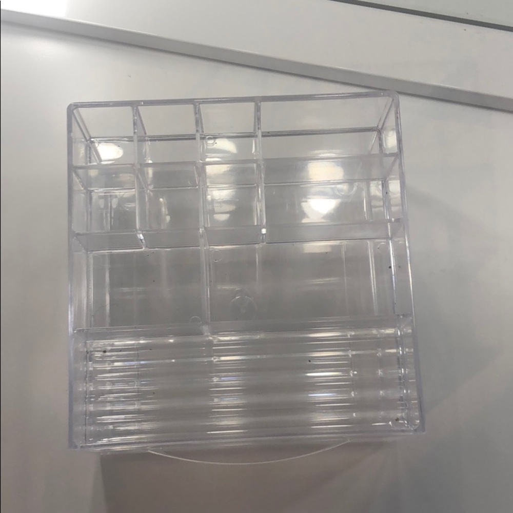 Makeup organizer - Picture 2 of 2